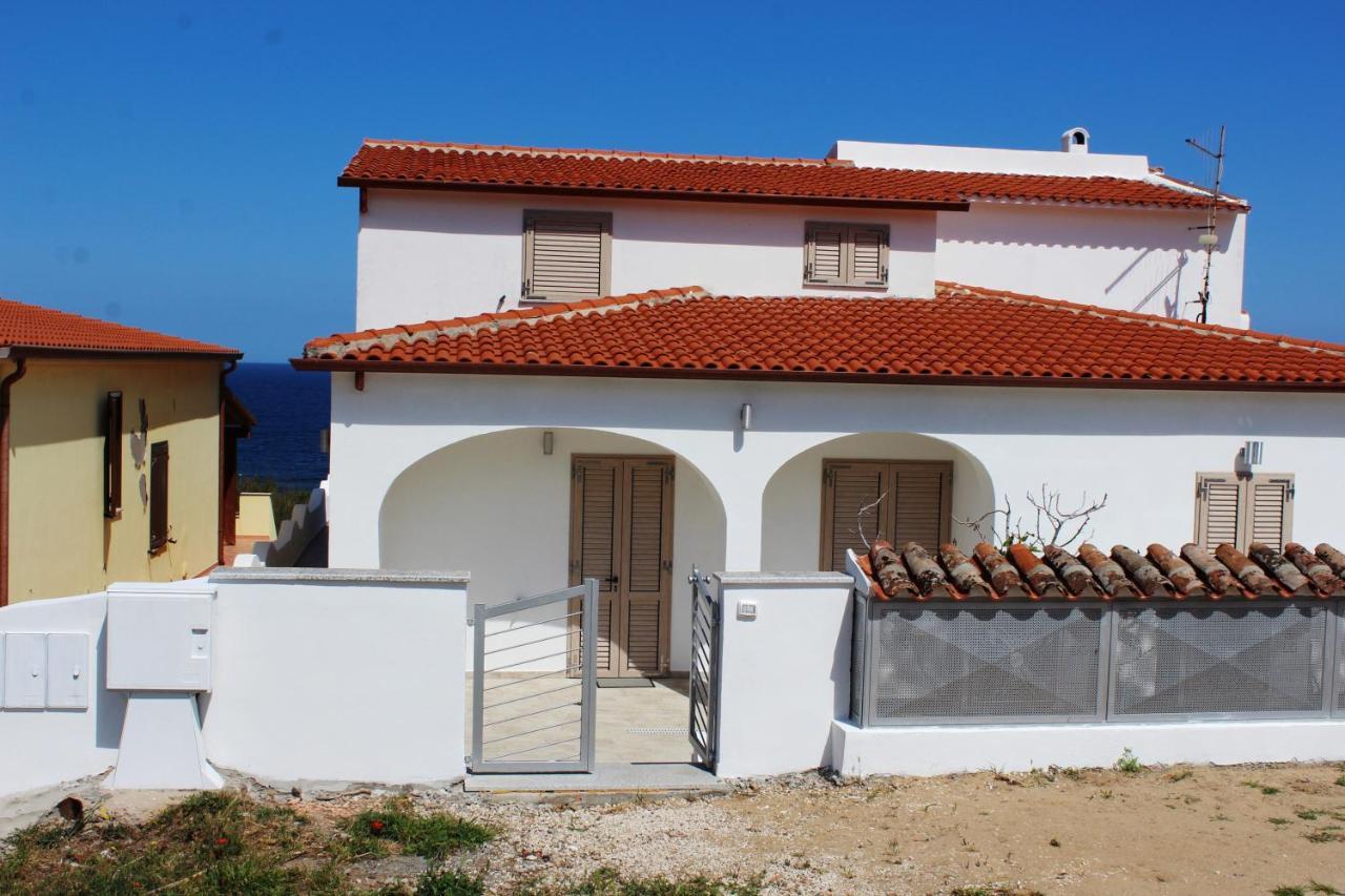 Alba Stupendo Appartamento In Villa Fronte Mare - Golfo Dell'Asinara - Internet Free ヴァッレドーリア エクステリア 写真